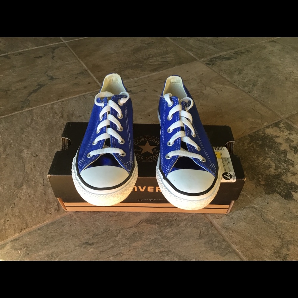 Girls Converse size 13